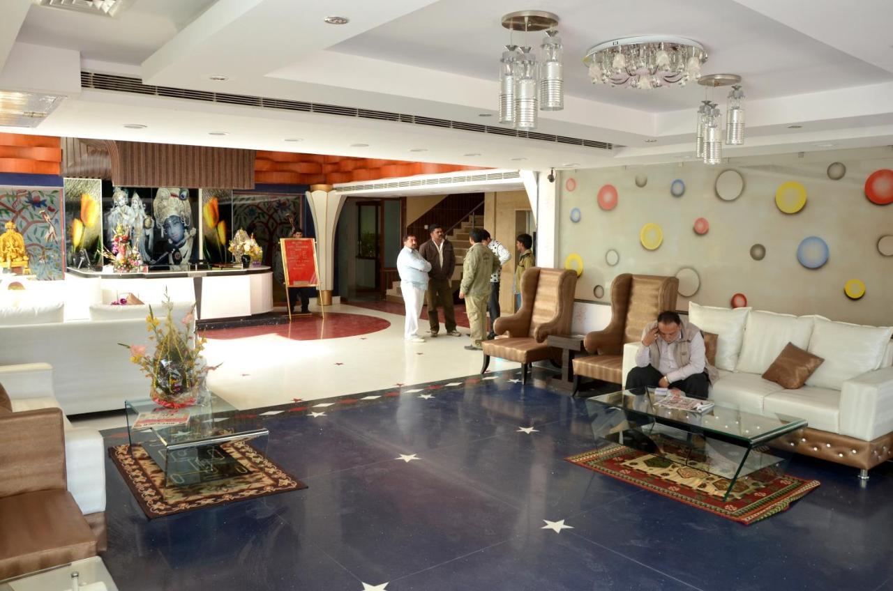 Hotel Raj Mandir Haridwār Extérieur photo