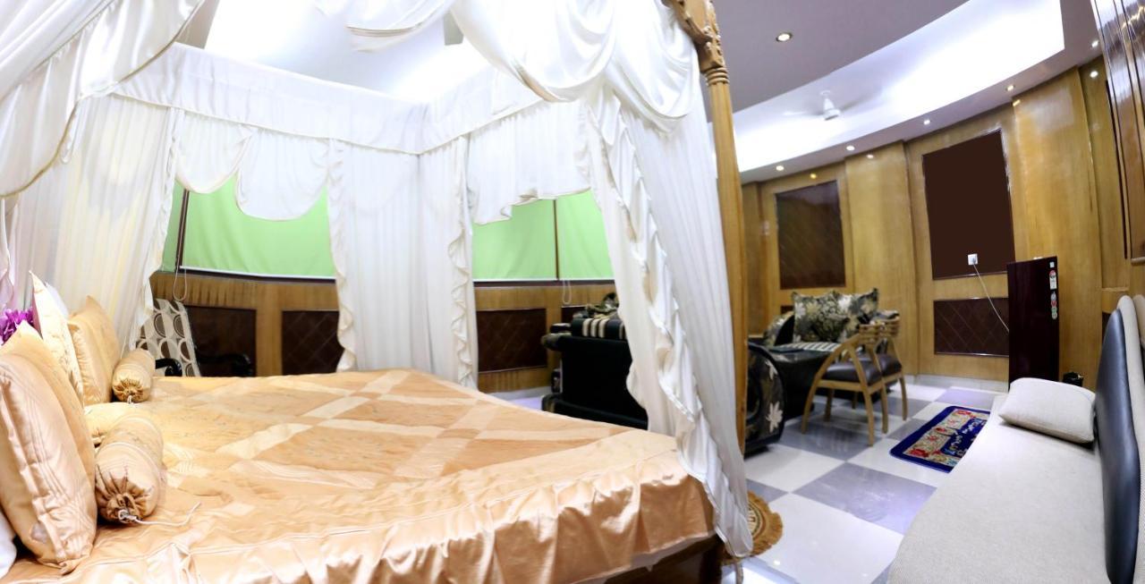 Hotel Raj Mandir Haridwār Extérieur photo