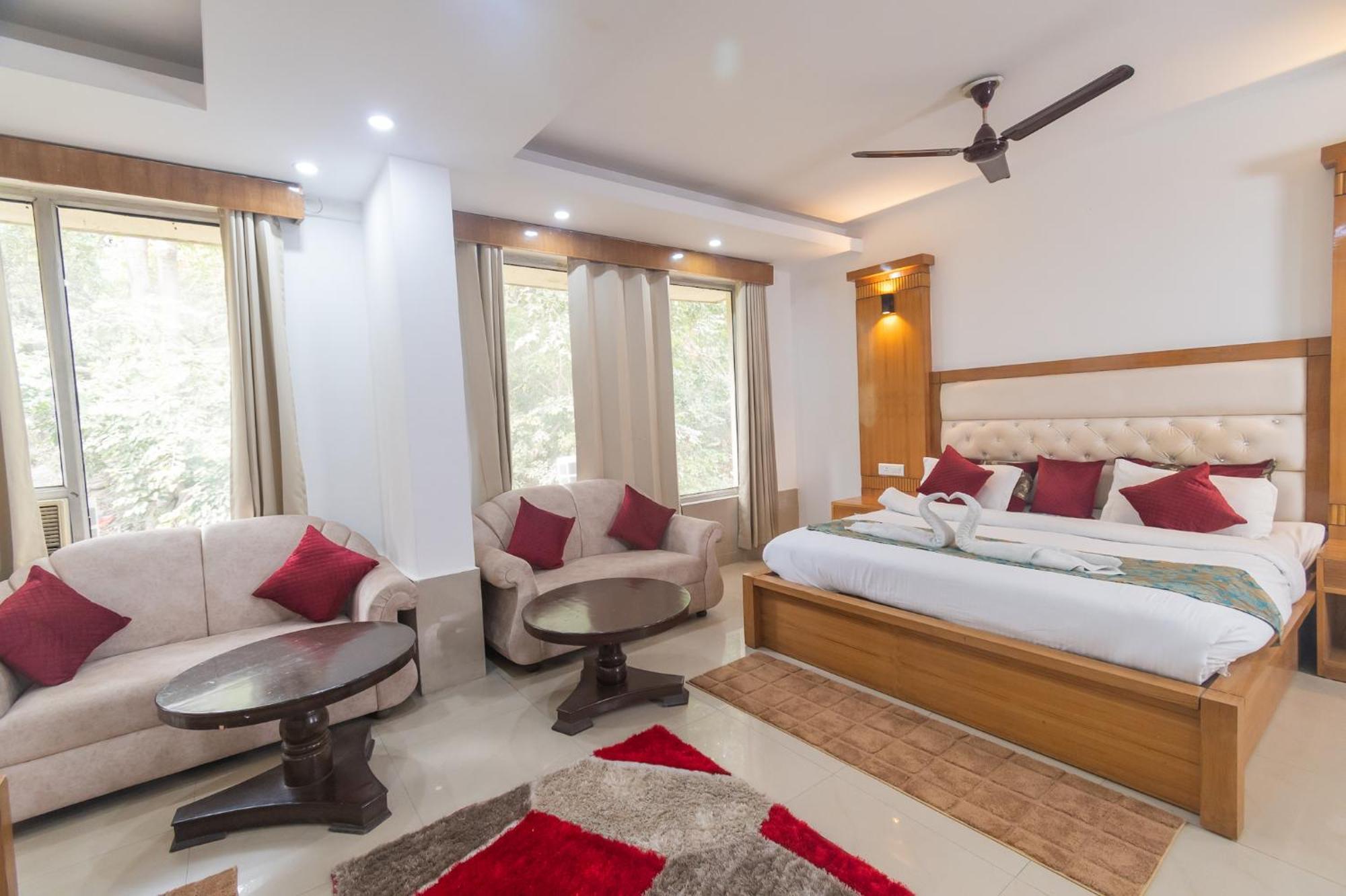 Hotel Raj Mandir Haridwār Extérieur photo