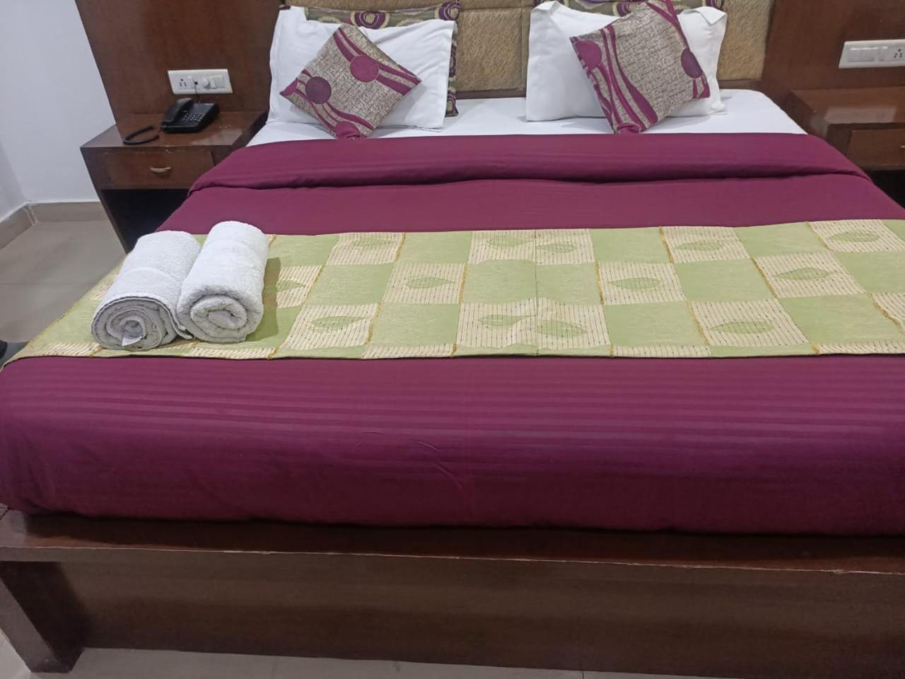 Hotel Raj Mandir Haridwār Extérieur photo