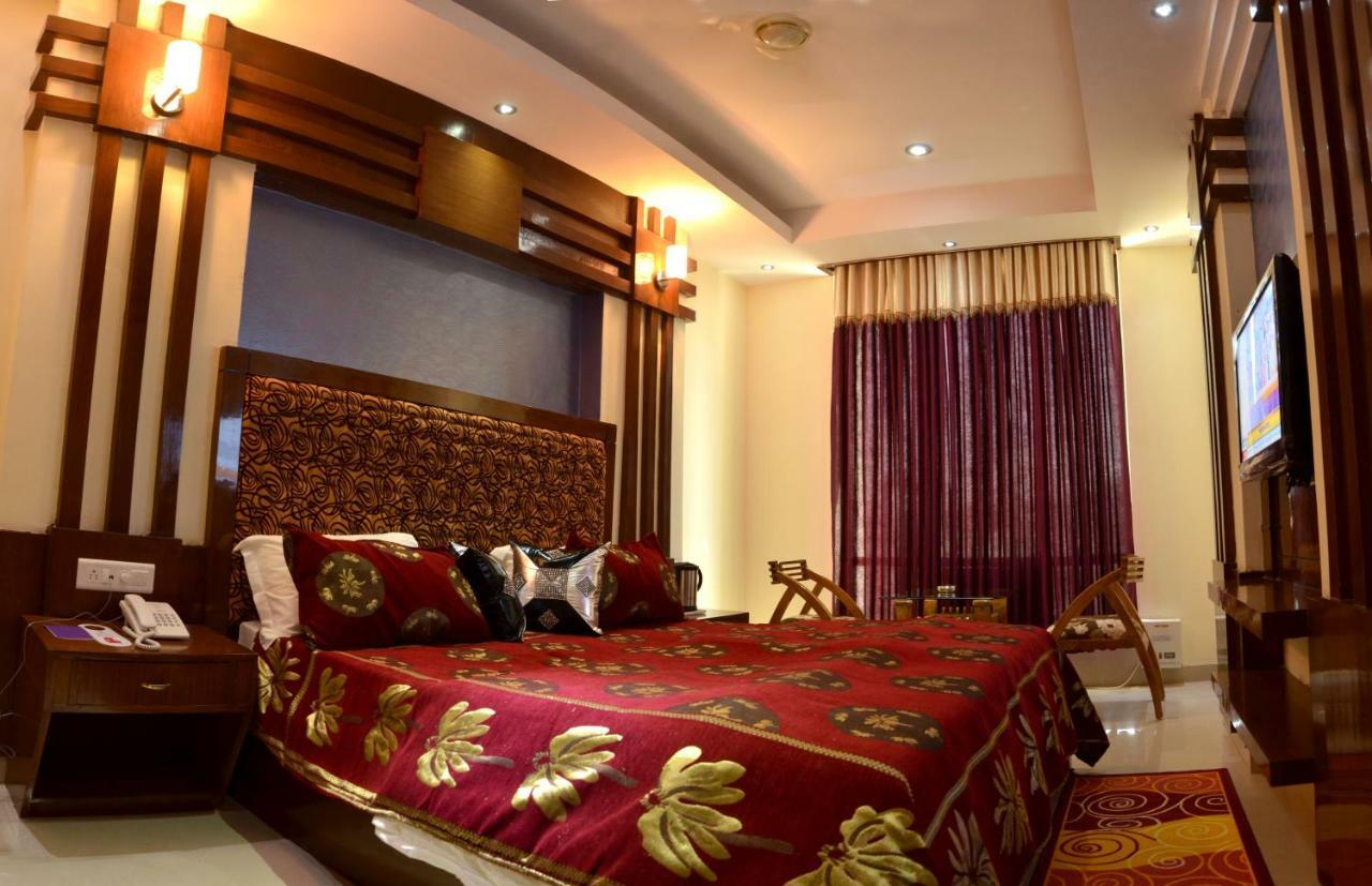 Hotel Raj Mandir Haridwār Extérieur photo